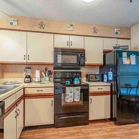 Lovely 2-Bedroom Condo With Pool شاطئ ميرتل المظهر الخارجي الصورة